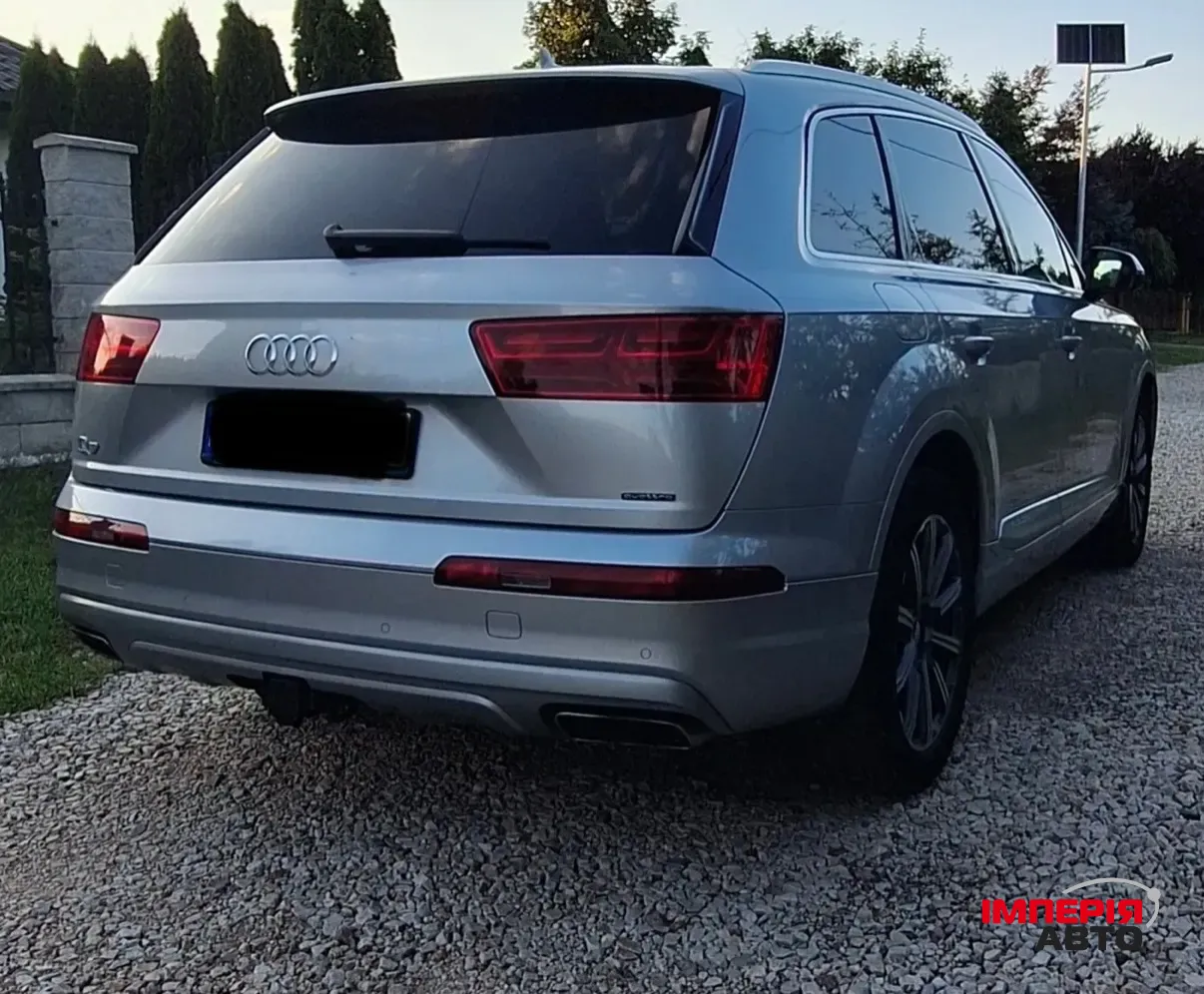 Audi Q7 - фото 4