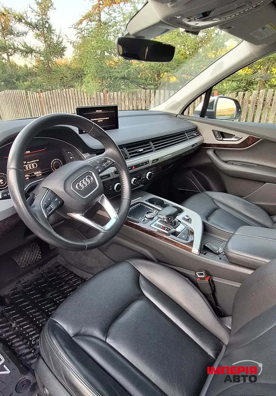 Audi Q7 - фото 5