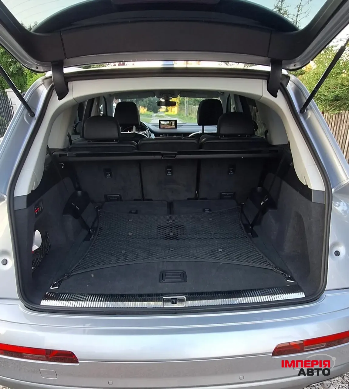 Audi Q7 - фото 7