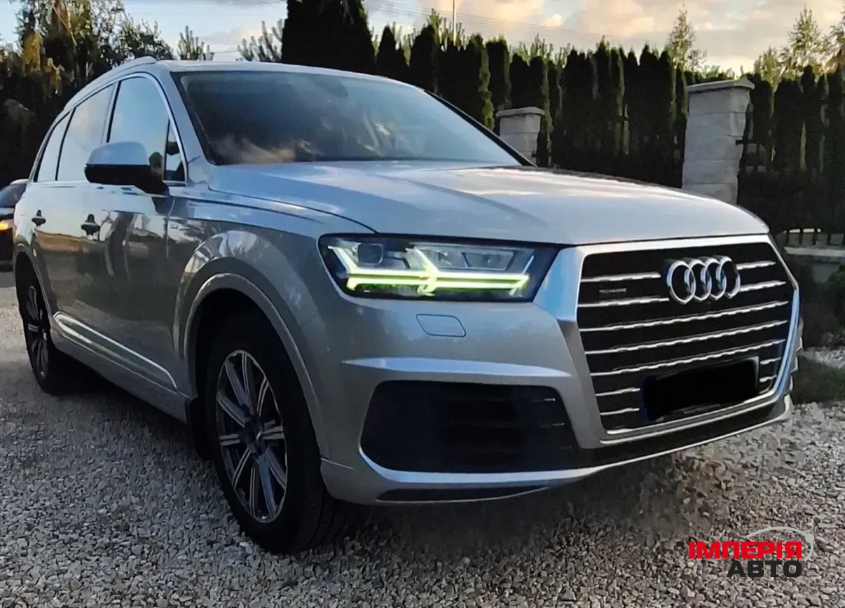 Audi Q7 - фото 2