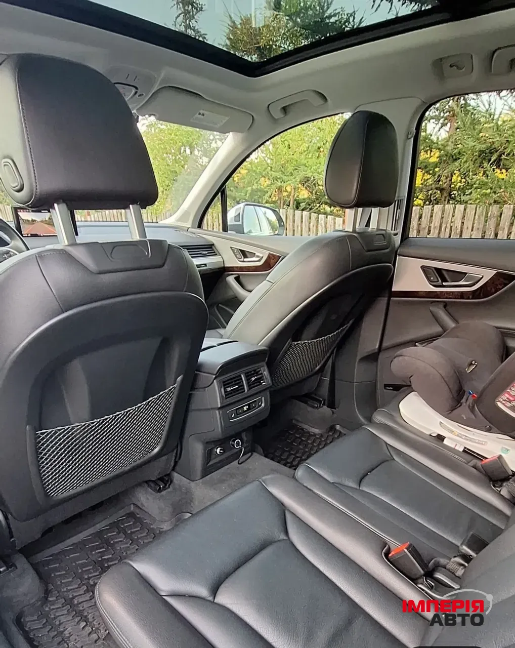 Audi Q7 - фото 6