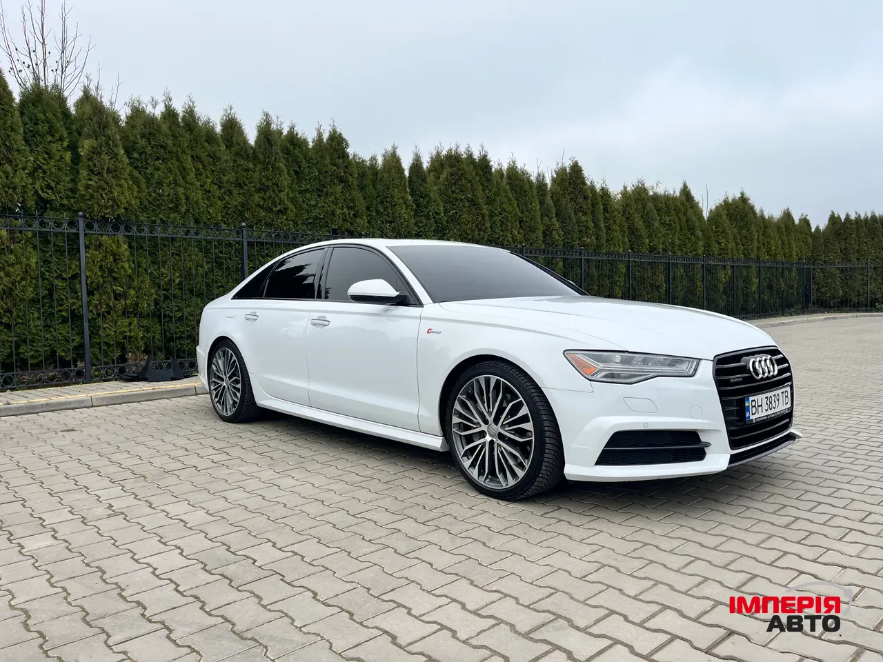 Audi A6 - фото 8