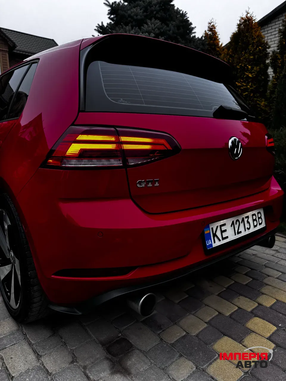 Volkswagen Golf GTI - фото 4