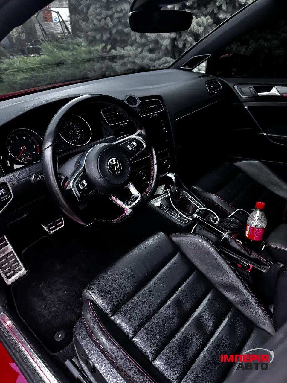 Volkswagen Golf GTI - фото 10