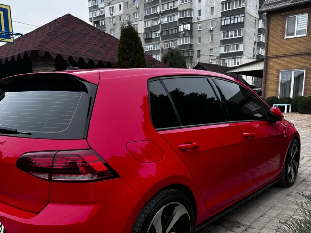 Volkswagen Golf GTI - фото 5