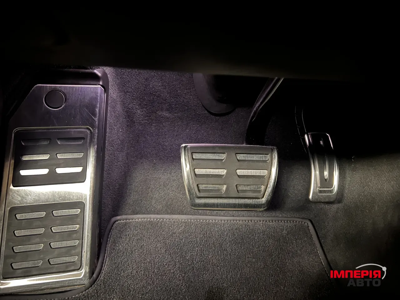 Audi Q7 - фото 44