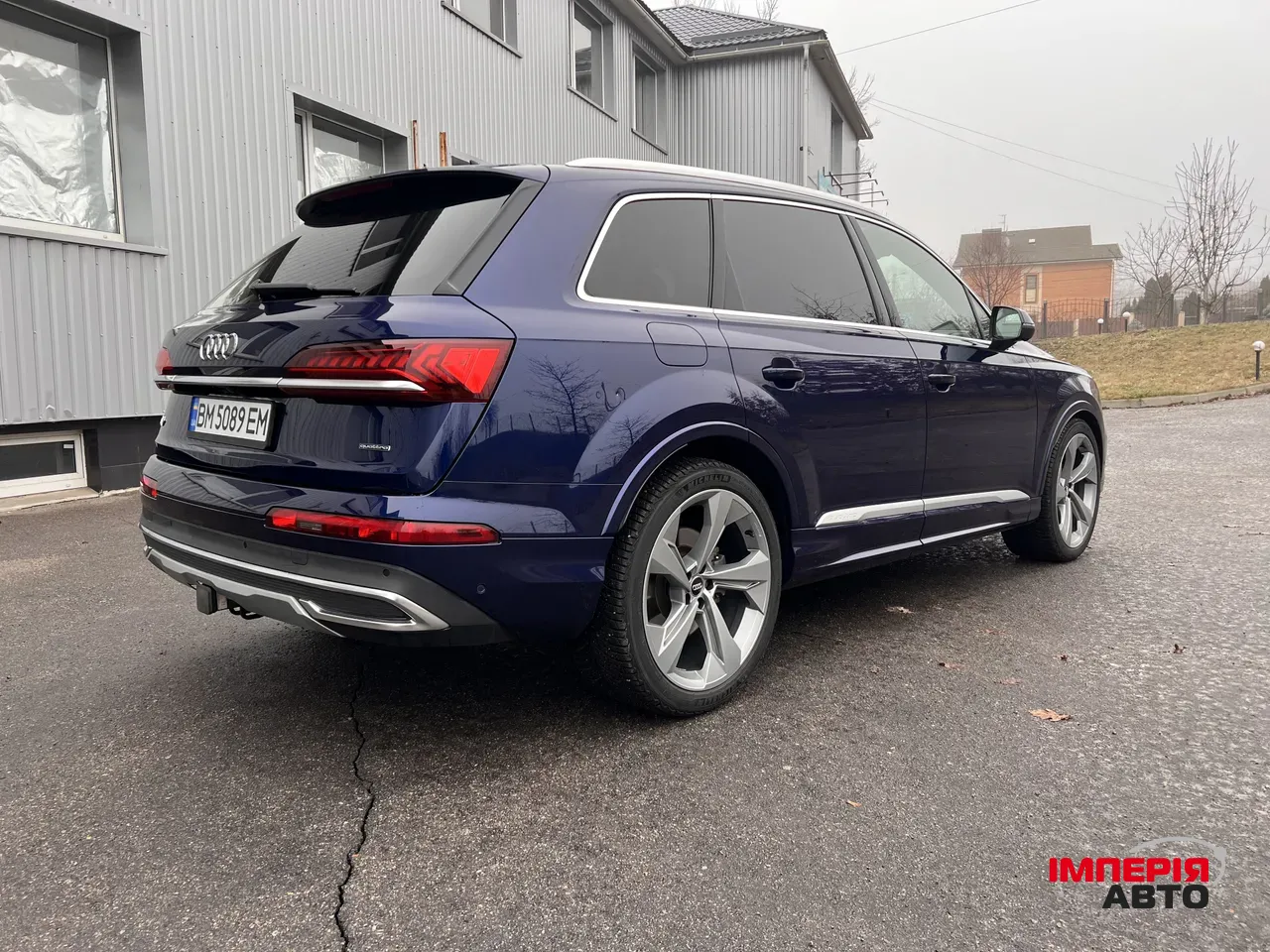 Audi Q7 - фото 7