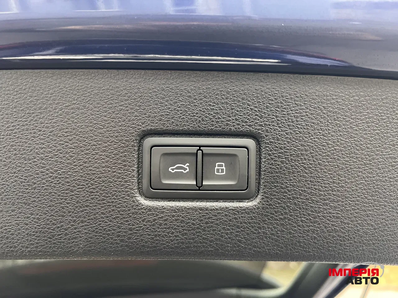 Audi Q7 - фото 37