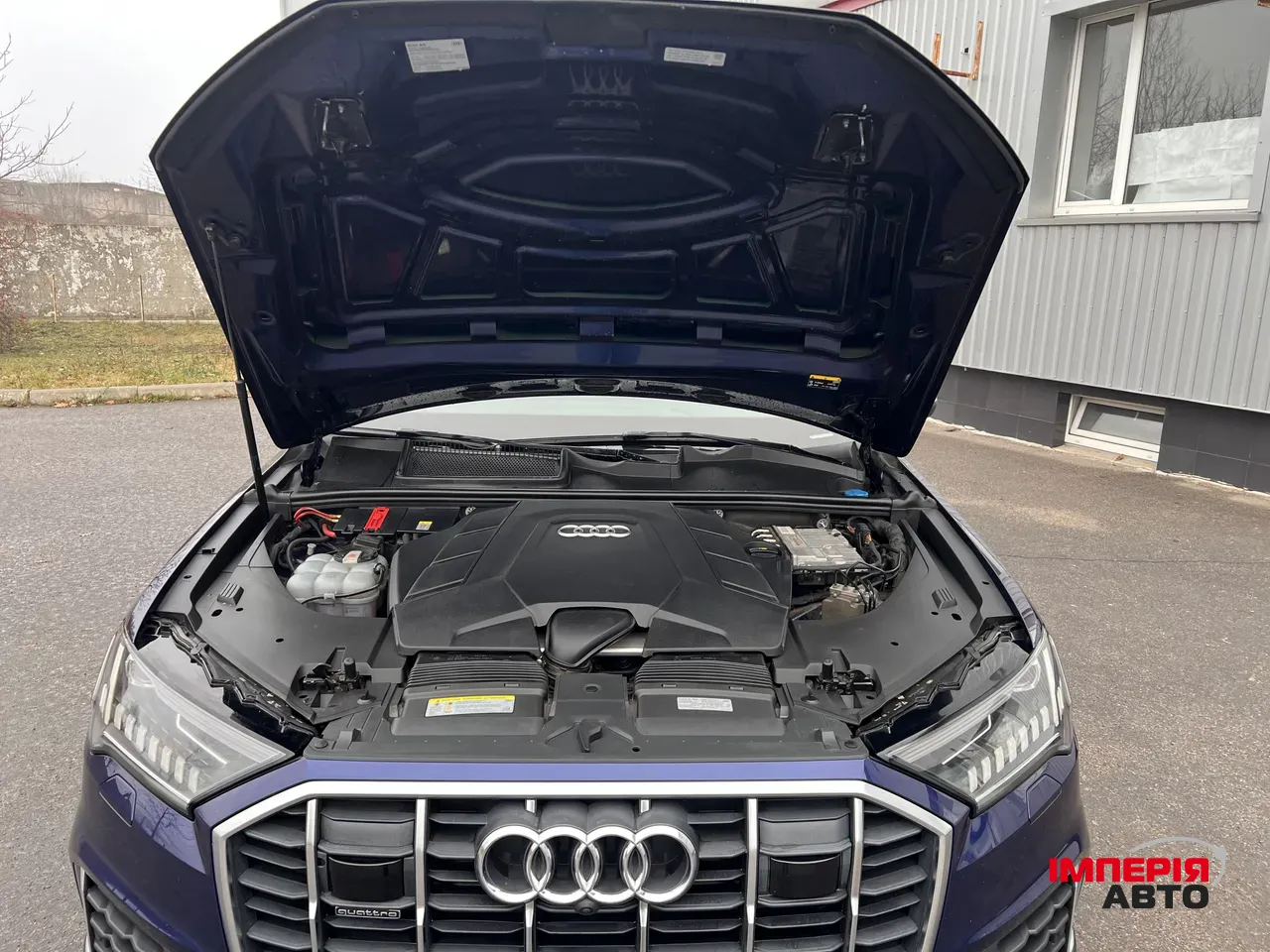 Audi Q7 - фото 24