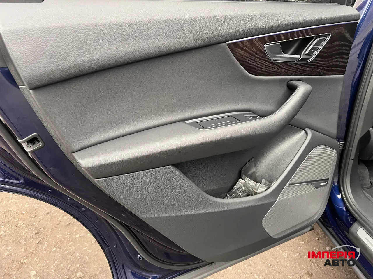 Audi Q7 - фото 53