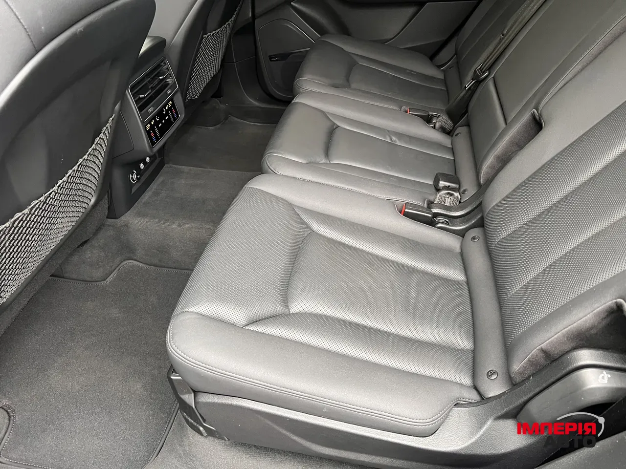 Audi Q7 - фото 54