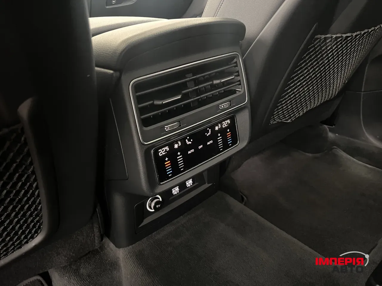 Audi Q7 - фото 55