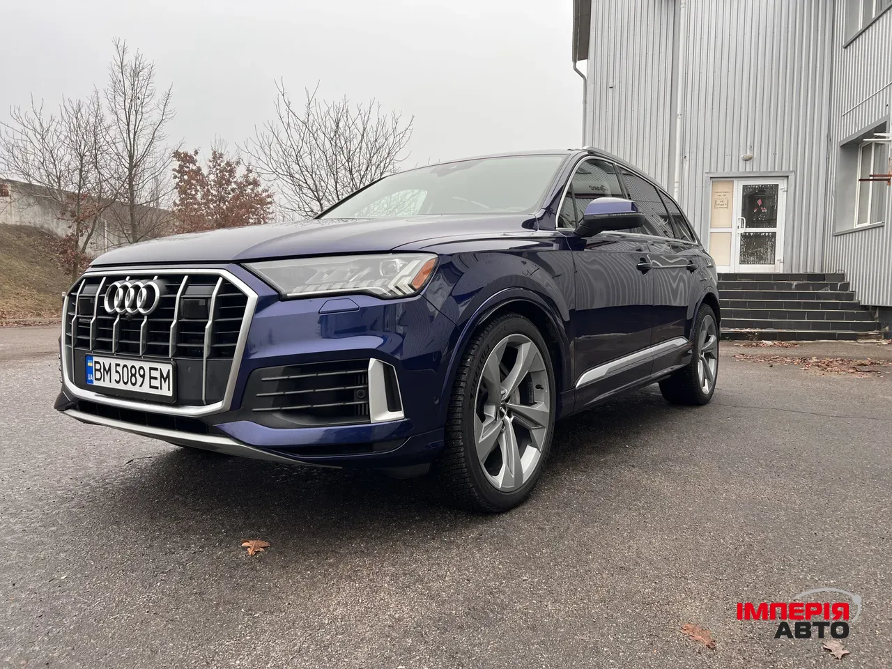 Audi Q7 - фото 12