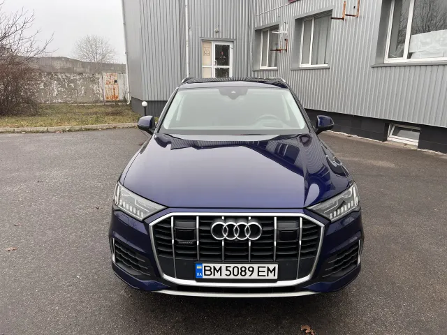 Audi Q7 - фото 3