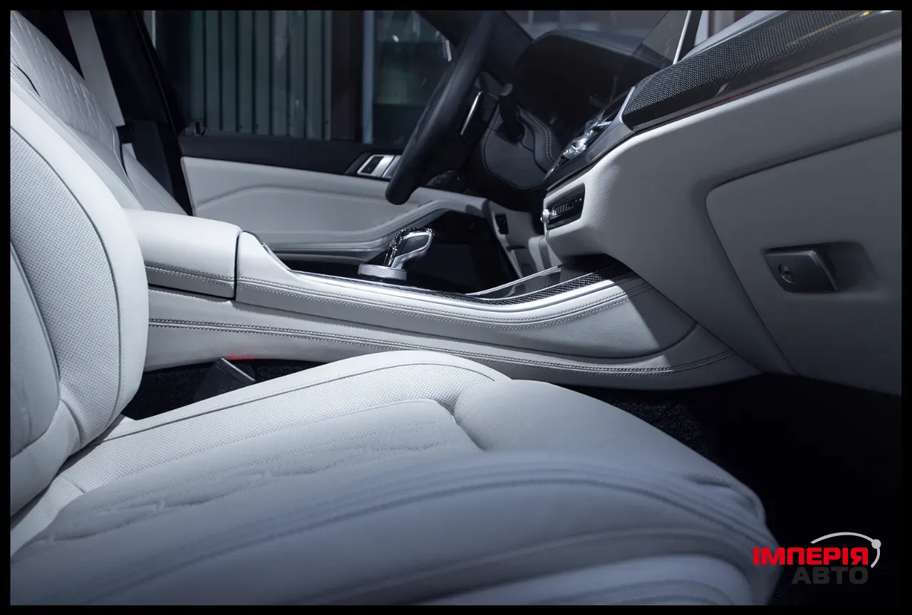 BMW X5 - фото 11