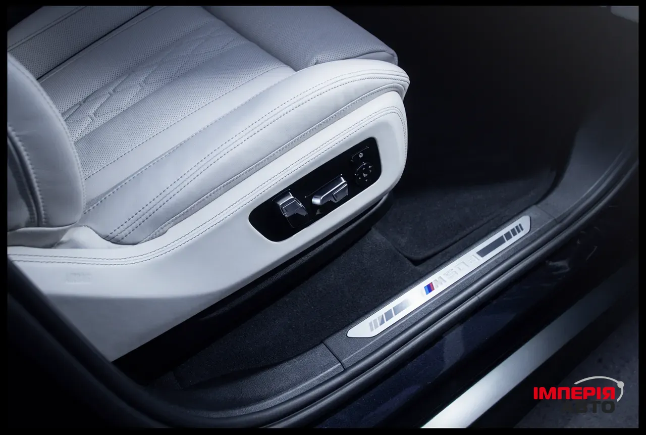 BMW X5 - фото 12