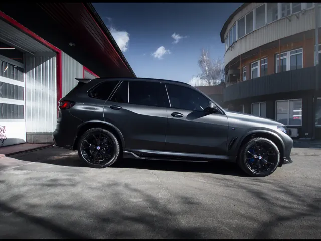 BMW X5 - фото 4