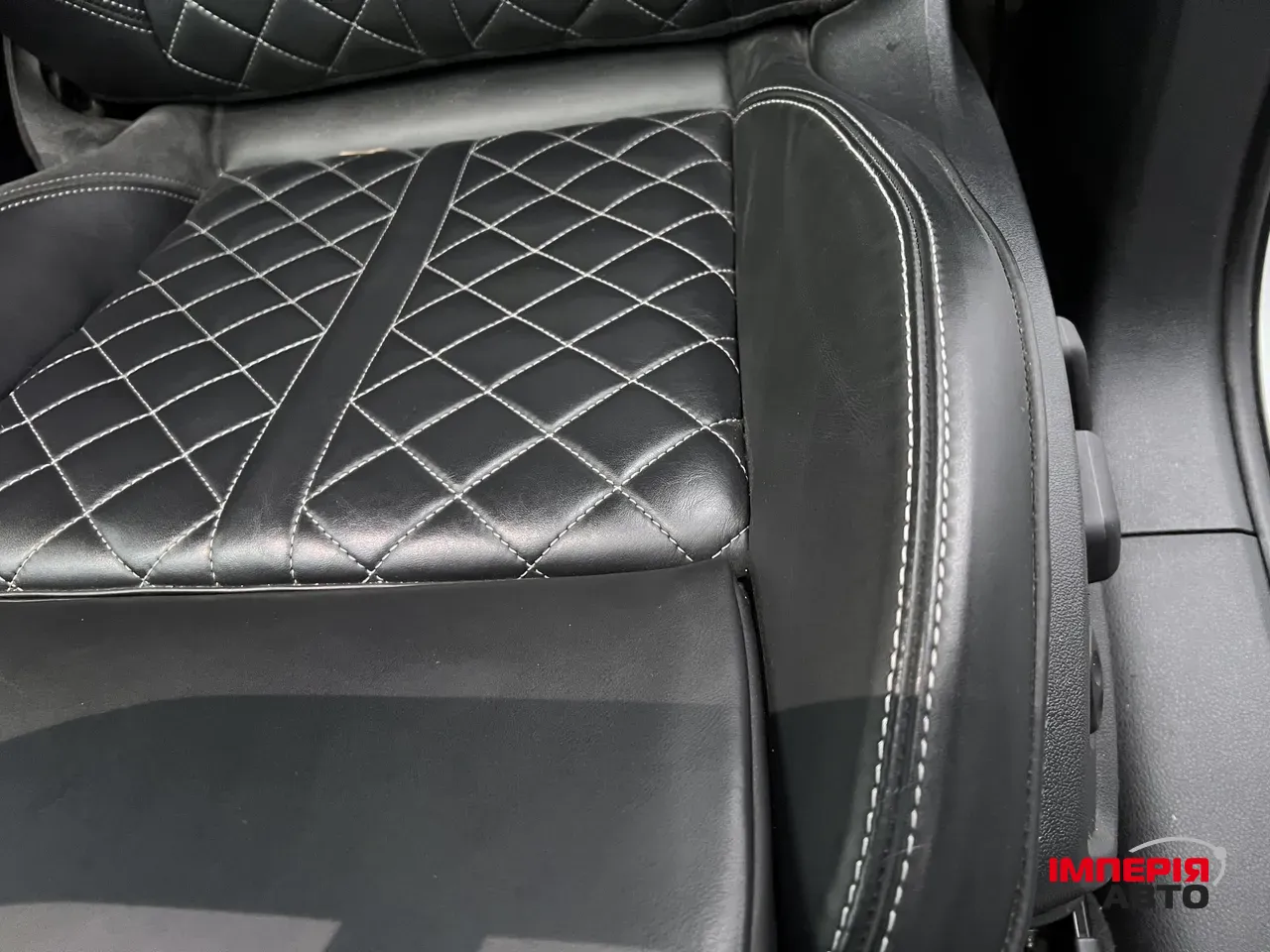 Audi SQ5 - фото 27