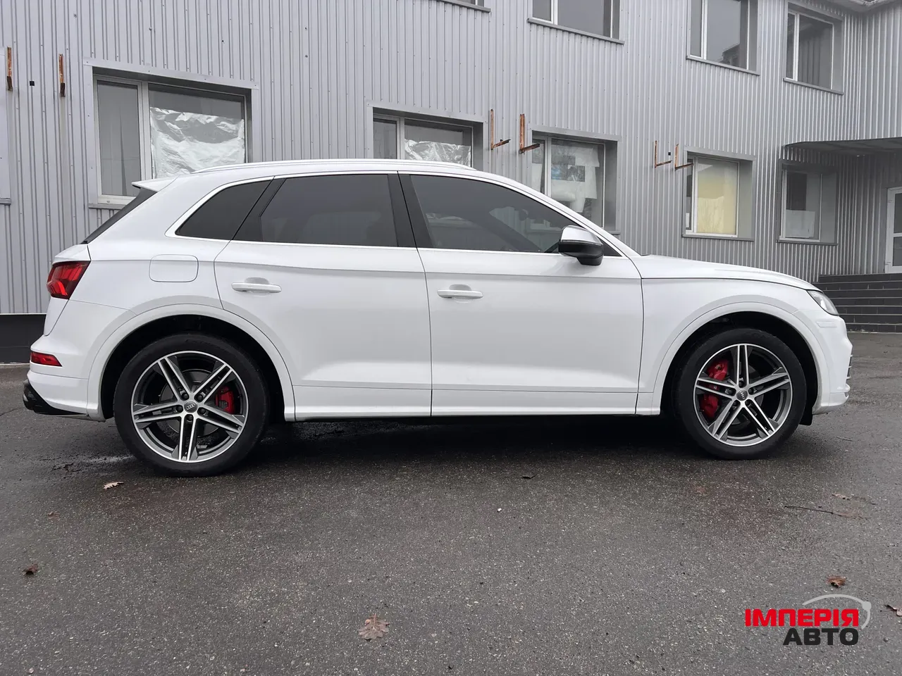 Audi SQ5 - фото 8