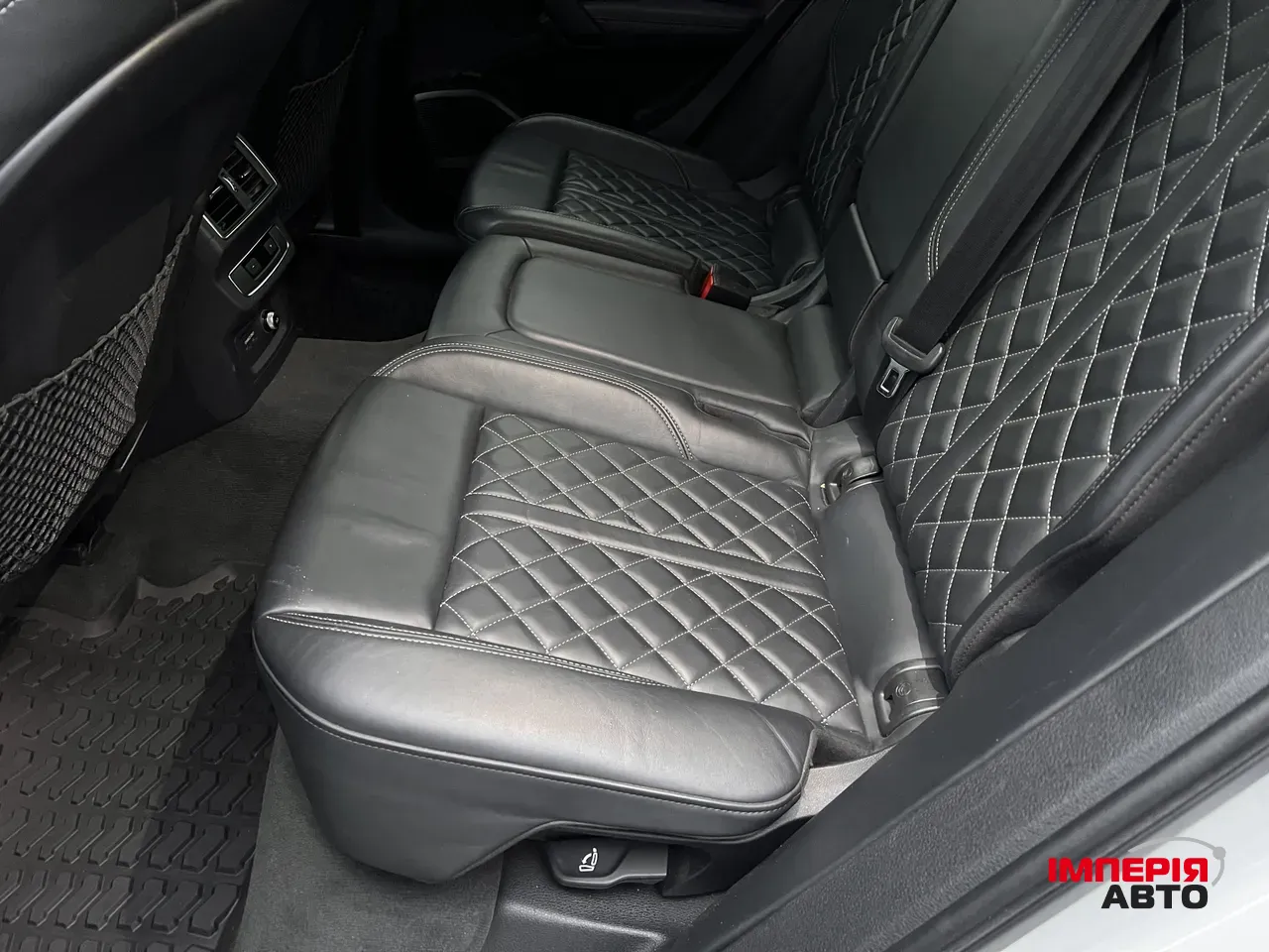 Audi SQ5 - фото 18