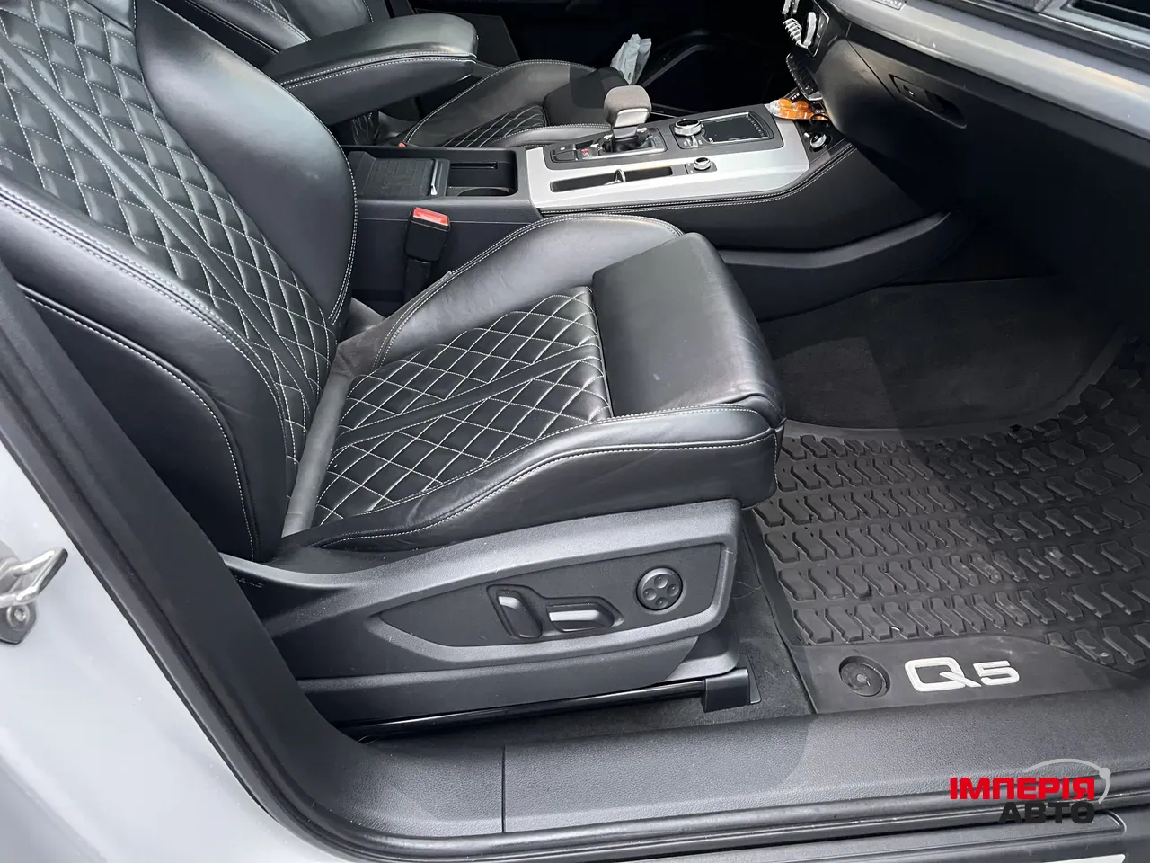 Audi SQ5 - фото 33