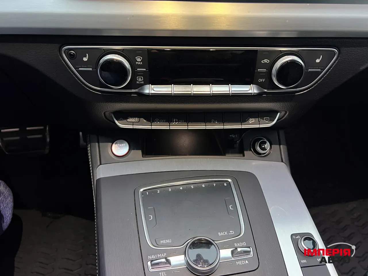 Audi SQ5 - фото 40