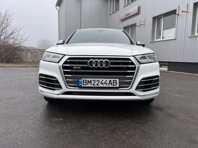 Audi SQ5 - фото 1