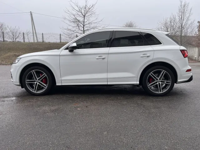 Audi SQ5 - фото 4