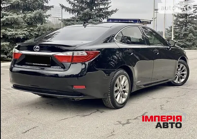 Lexus ES - фото 4