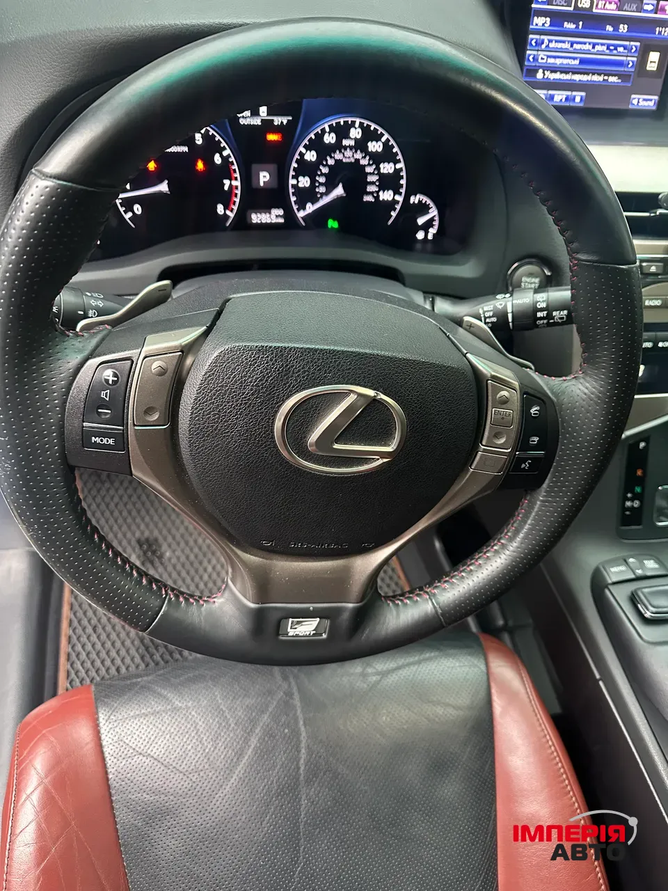 Lexus RX - фото 24