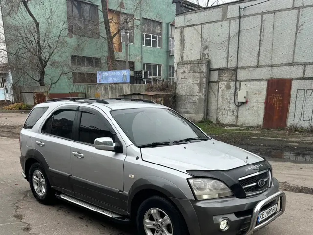 Kia Sorento - фото 3