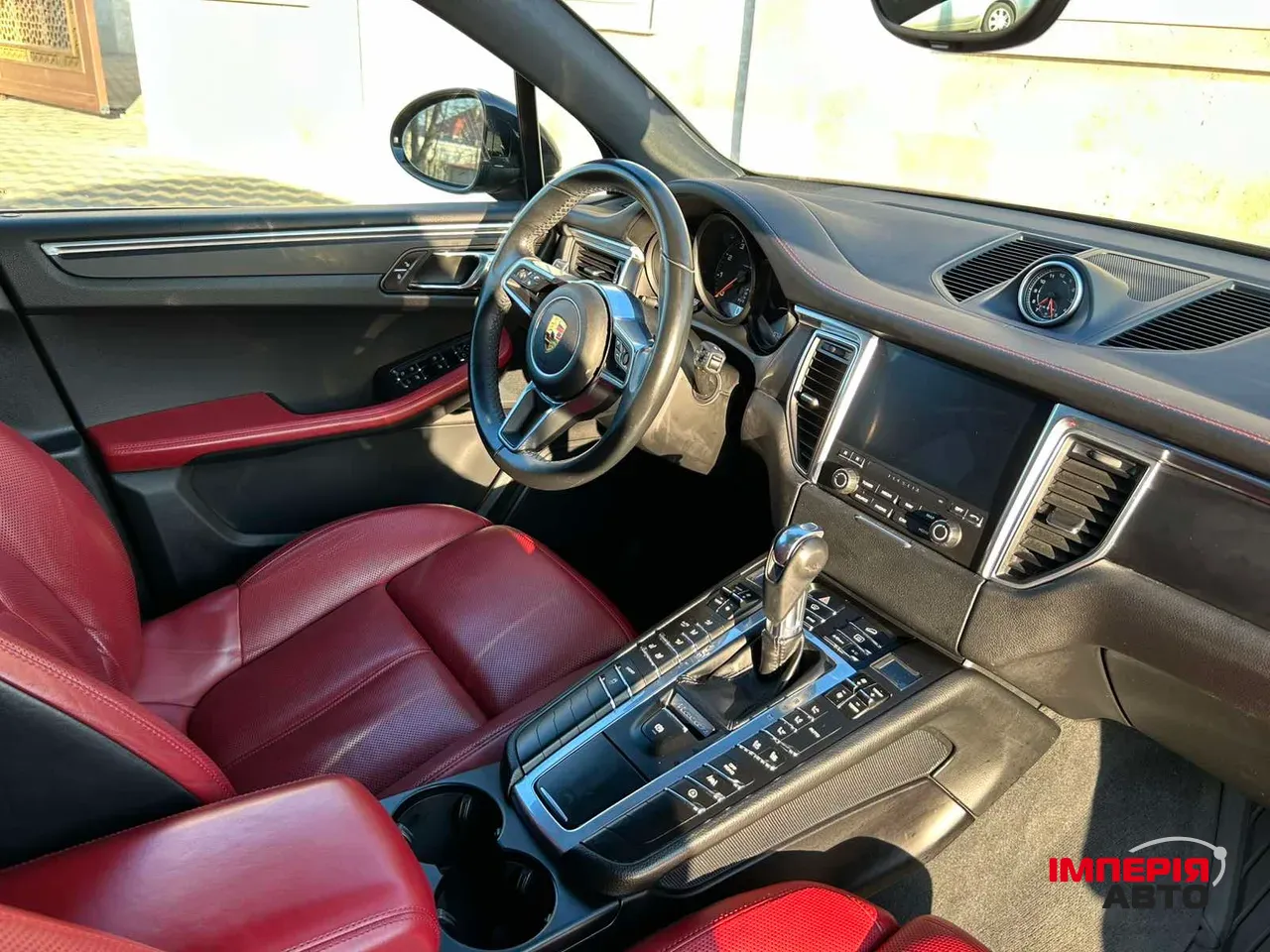 Porsche Macan - фото 8