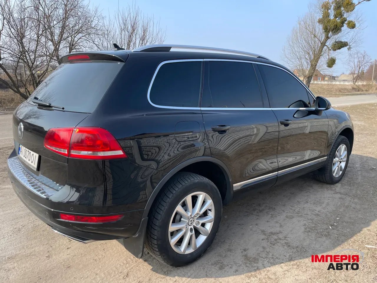 Volkswagen Touareg - фото 6