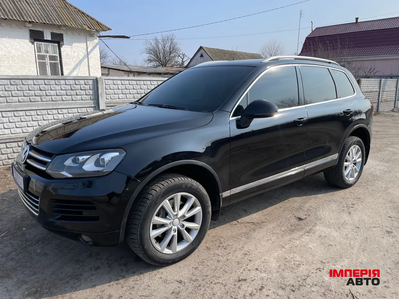 Volkswagen Touareg - фото 3