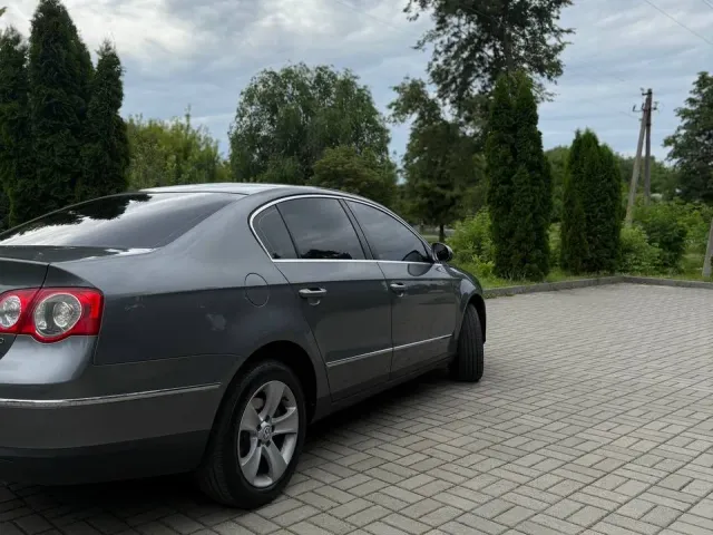 Volkswagen Passat - фото 5