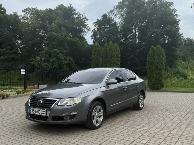 Volkswagen Passat - фото 4
