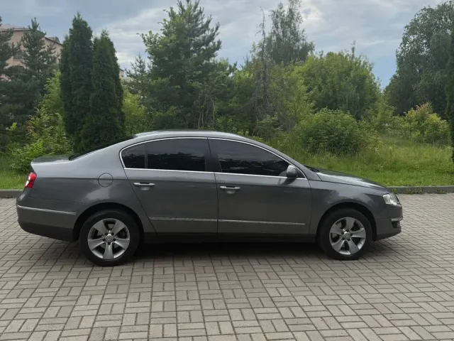 Volkswagen Passat - фото 3