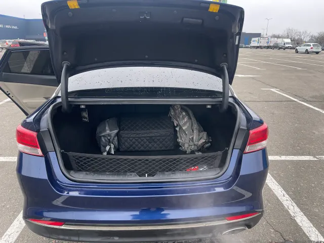 Kia Optima - фото 5