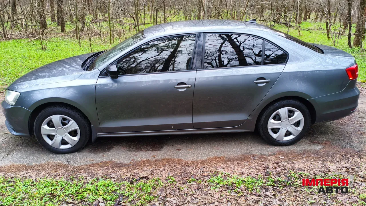 Volkswagen Jetta - фото 17