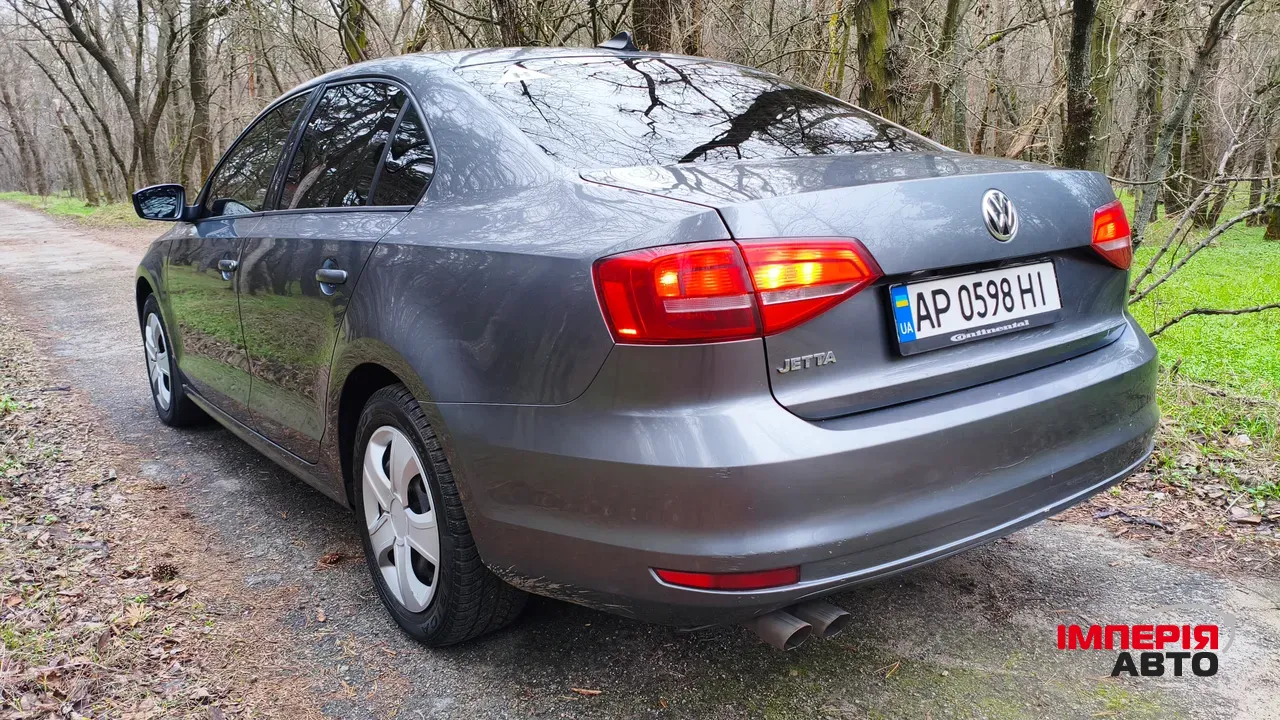 Volkswagen Jetta - фото 7