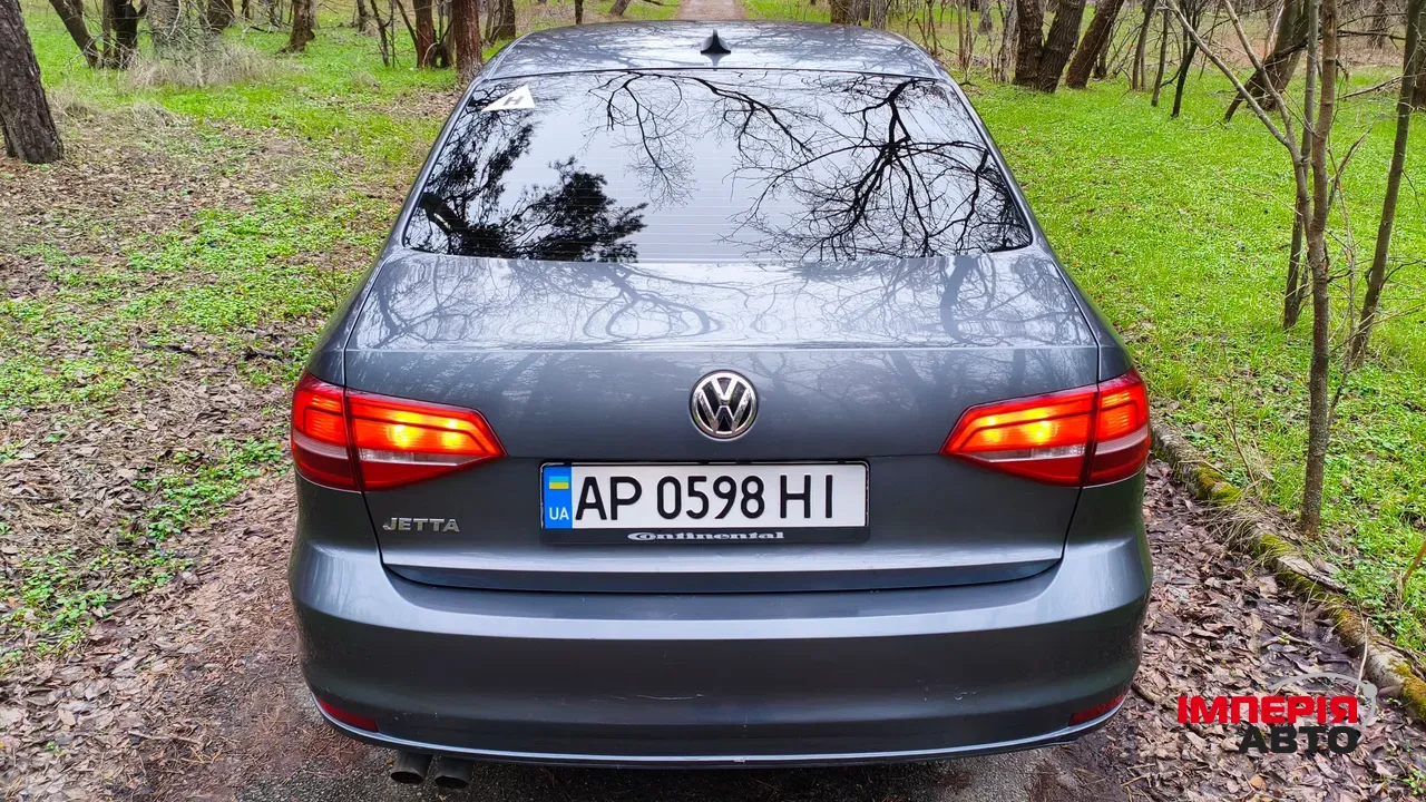 Volkswagen Jetta - фото 20