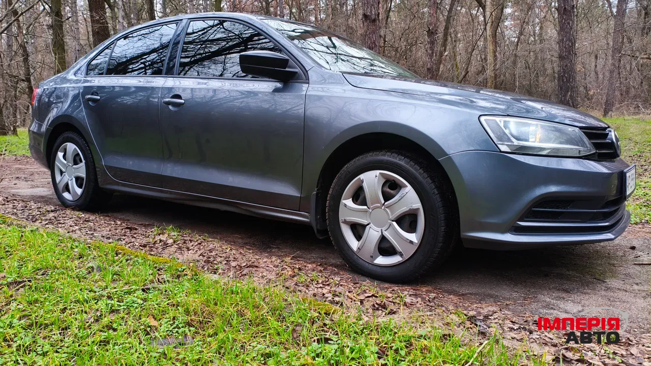 Volkswagen Jetta - фото 12