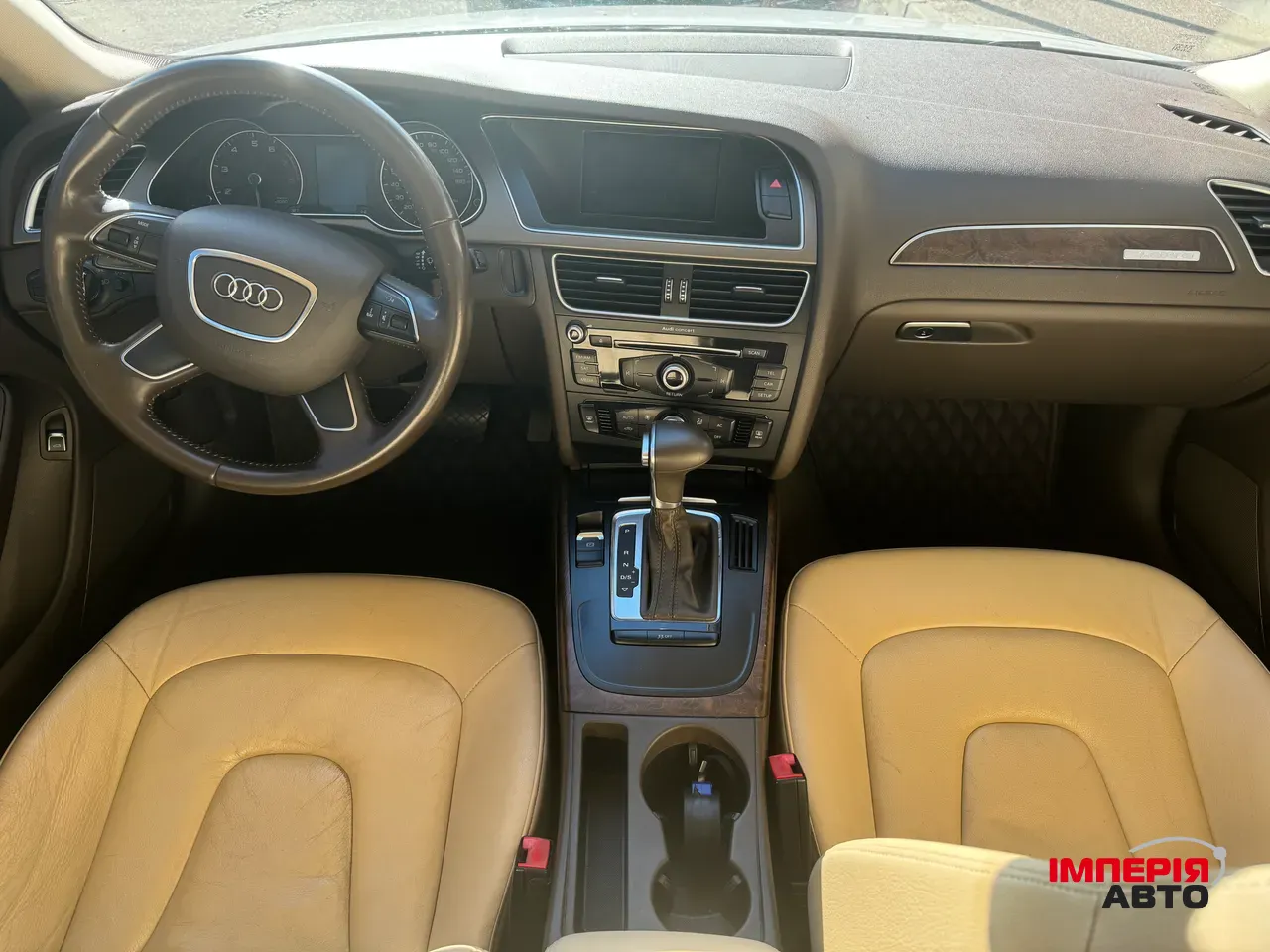 Audi A4 - фото 13