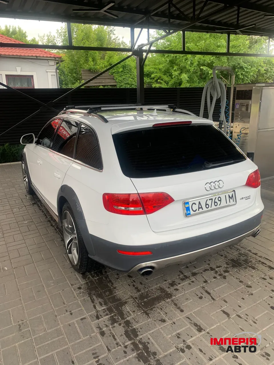 Audi A4 - фото 6