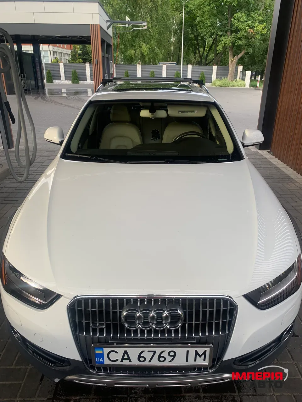 Audi A4 - фото 5