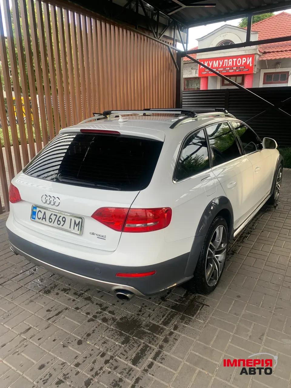 Audi A4 - фото 4