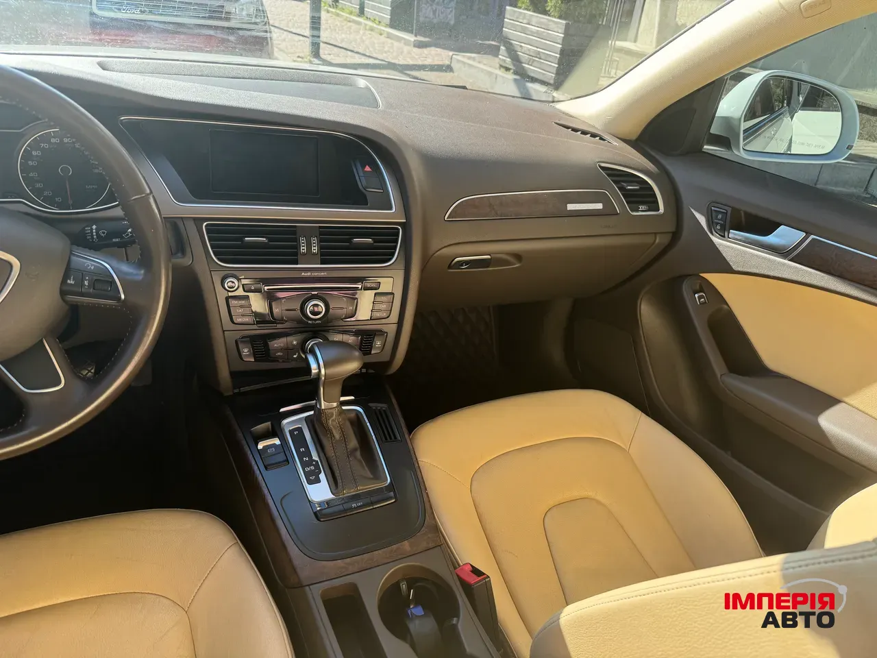 Audi A4 - фото 14