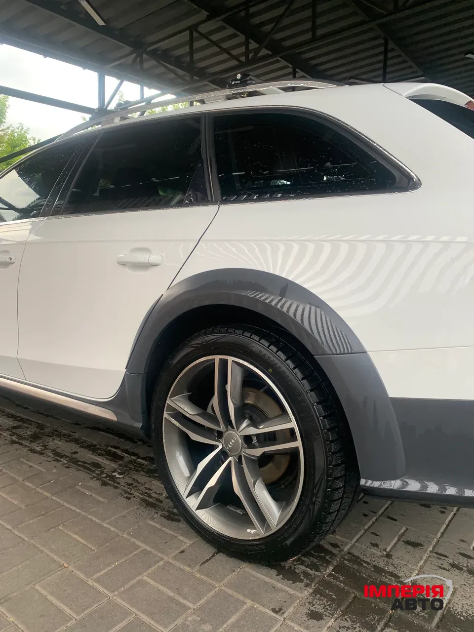 Audi A4 - фото 7