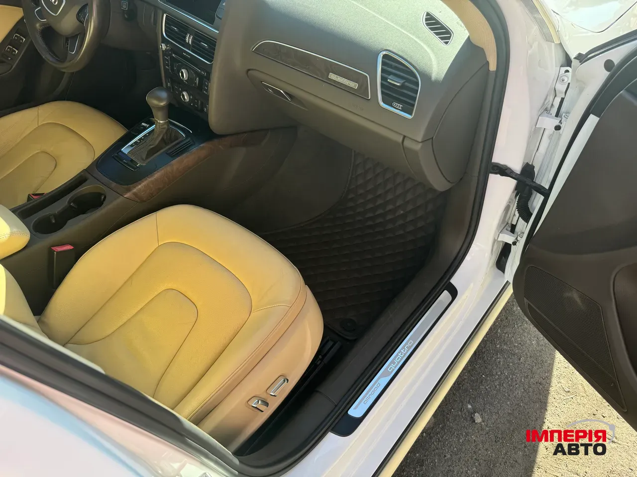 Audi A4 - фото 15