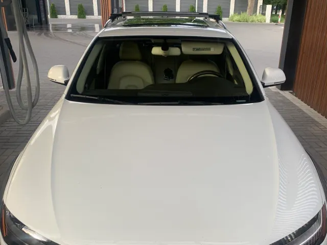 Audi A4 - фото 5